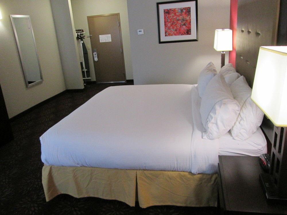Holiday Inn Express Cloverdale - Greencastle By Ihg Eksteriør billede