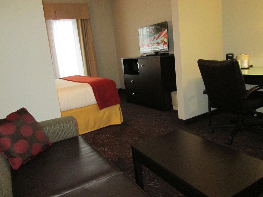 Holiday Inn Express Cloverdale - Greencastle By Ihg Eksteriør billede